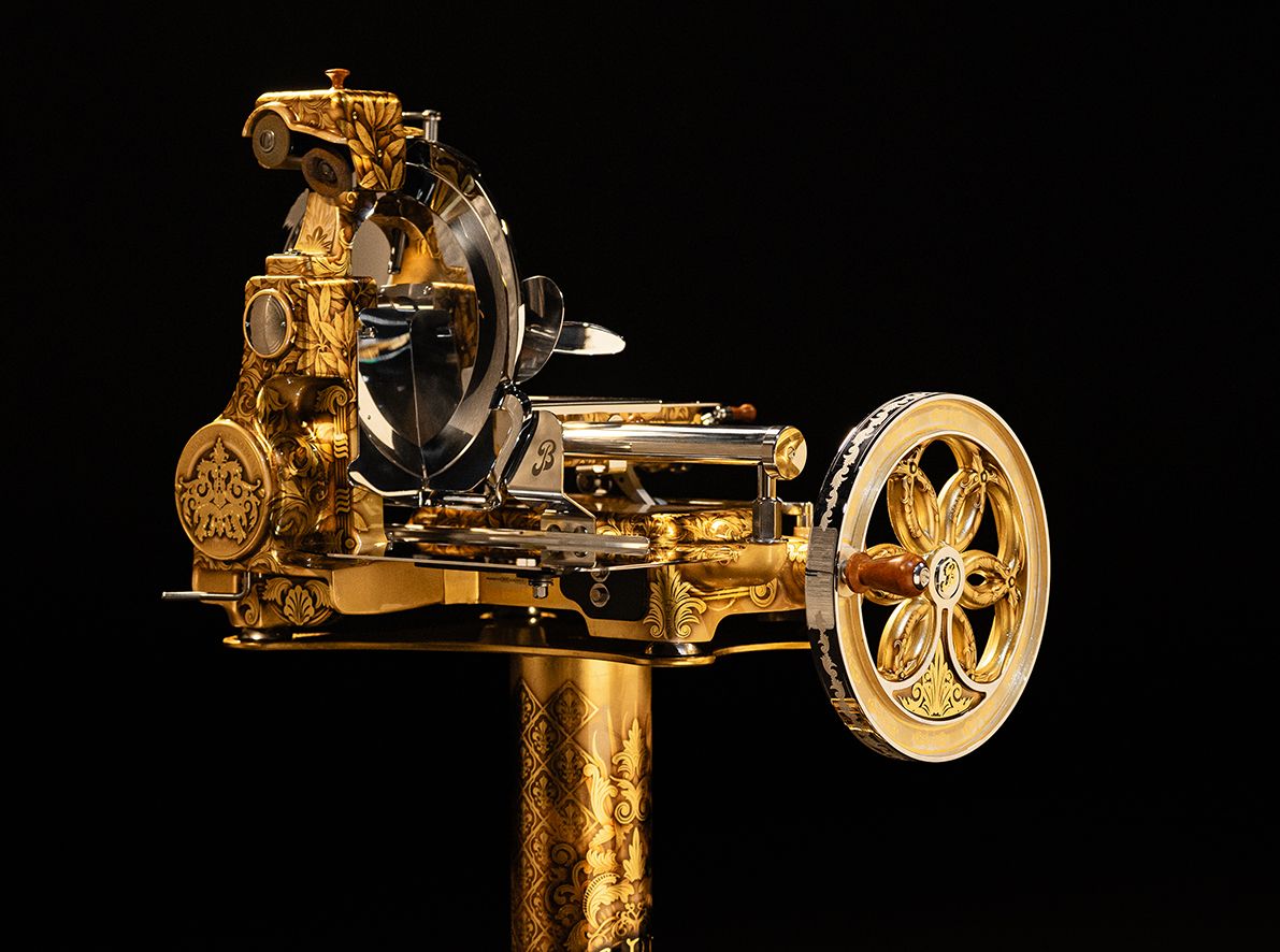 Berkel Volano Gold Edition – luxuriöse Schwungrad-Aufschnittmaschine mit Blattgold-Veredelung als limitierte Spezialedition