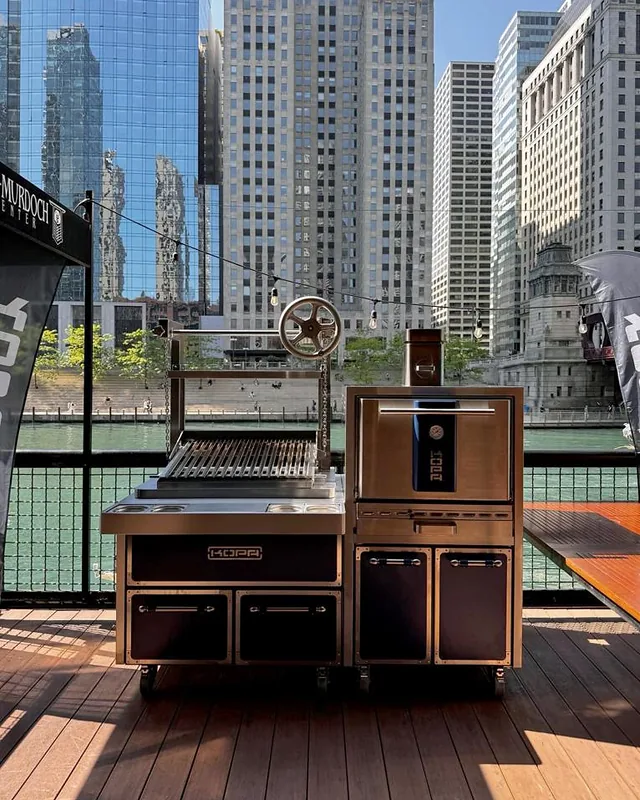 KOPA-Referenz Reid Murdoch, Chicago, USA – Grillstation im Kupfer-Finish auf der Außenterrasse